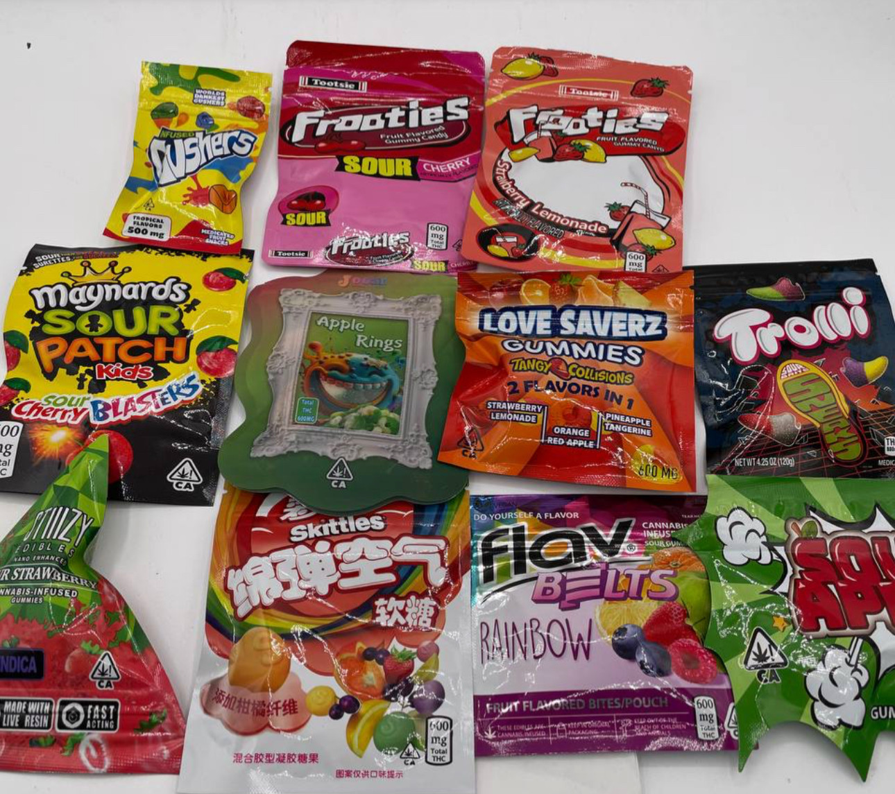 Edibles 🍩🍭🍫🍬(100 minimal)